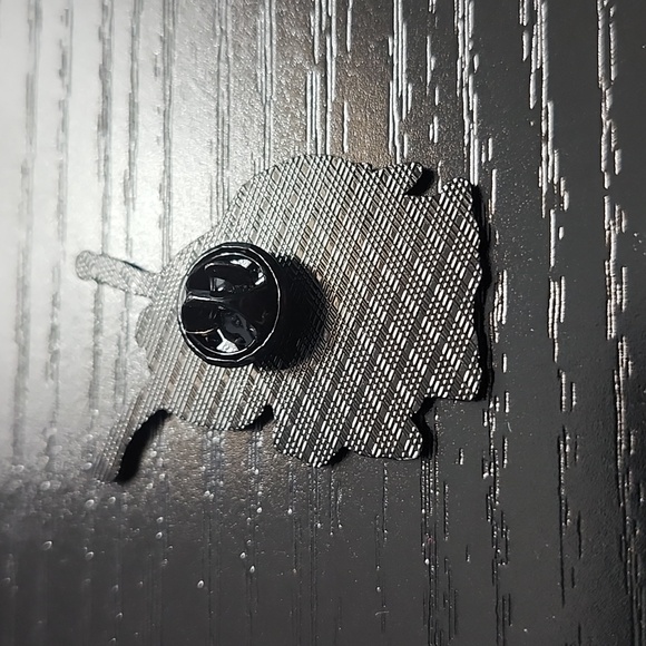 Disney Stitch with Frog Inspired Enamel Pin - Picture 2 of 4